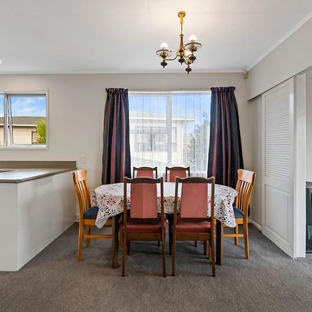 Classic Bach Taupo Exterior foto