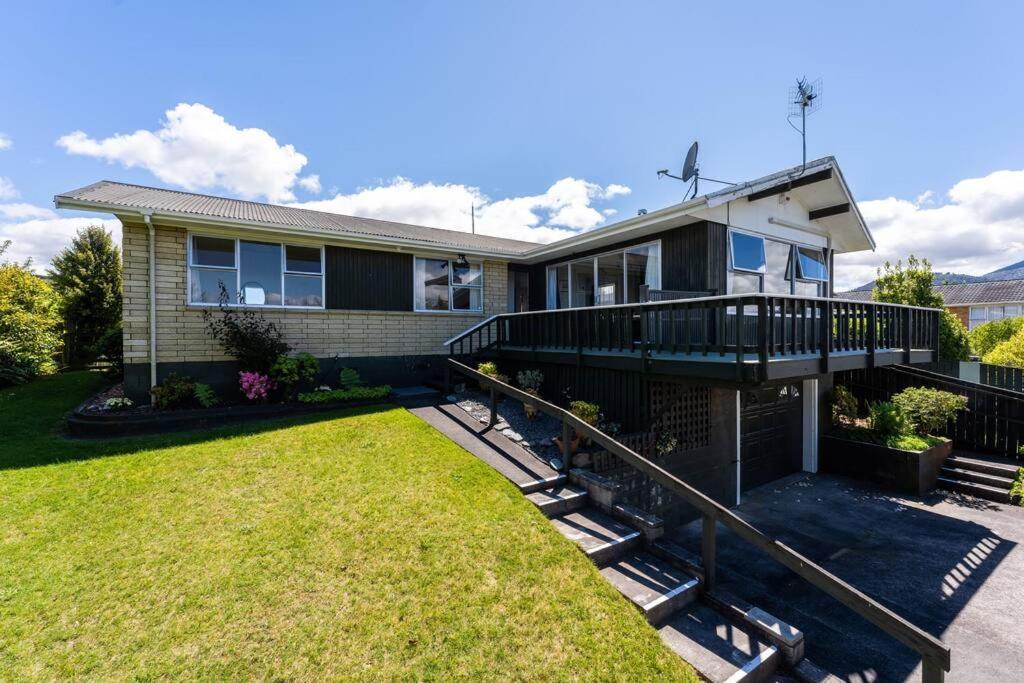 Classic Bach Taupo Exterior foto