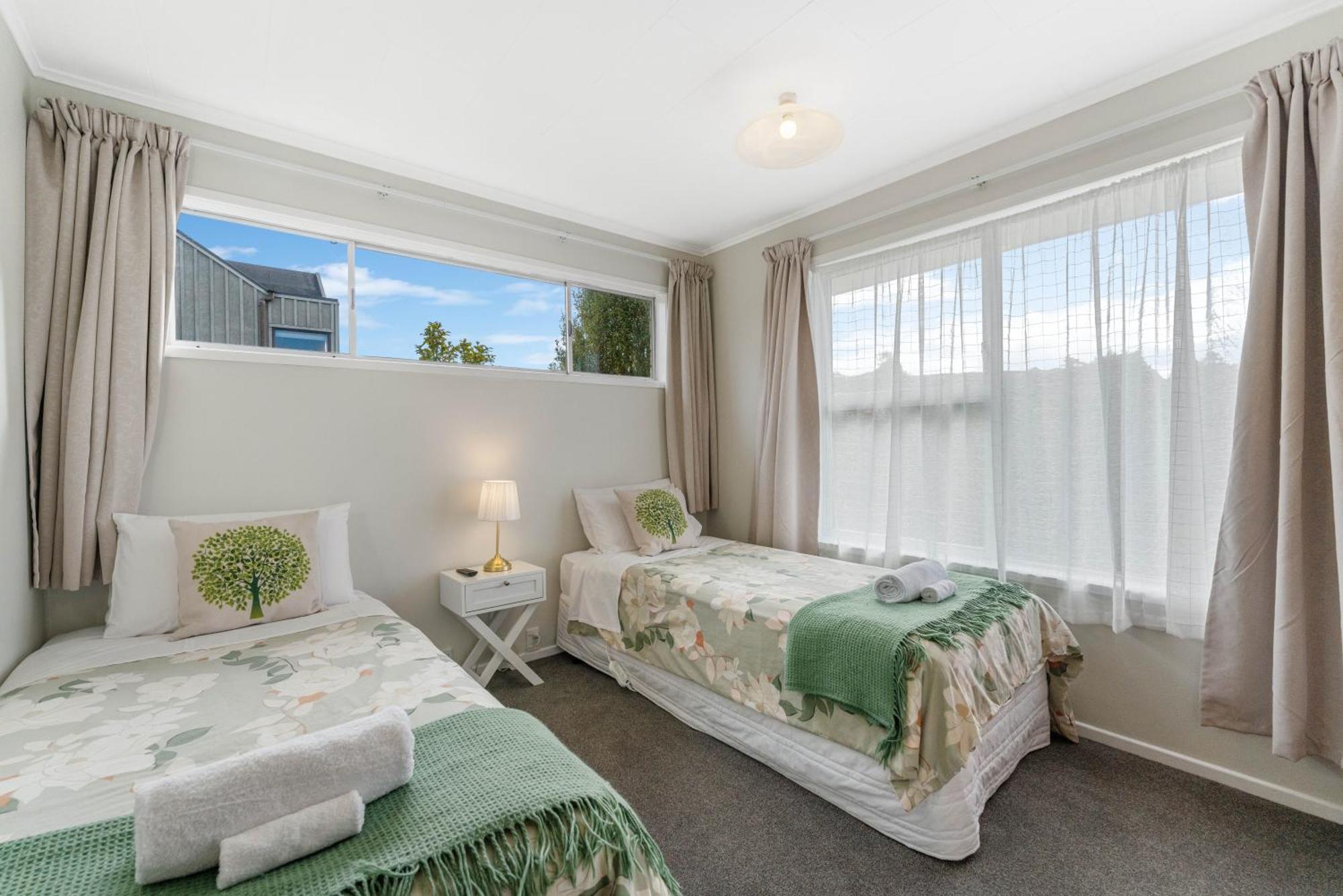 Classic Bach Taupo Exterior foto